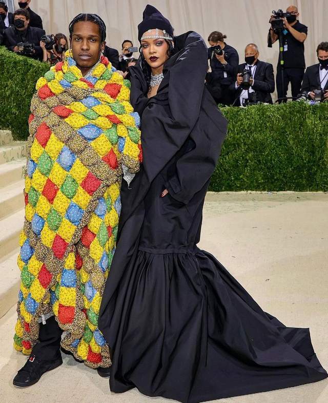 Rihanna|有群芳斗艳也有群魔乱舞！来看九月Met Gala红毯有哪些神仙与妖怪