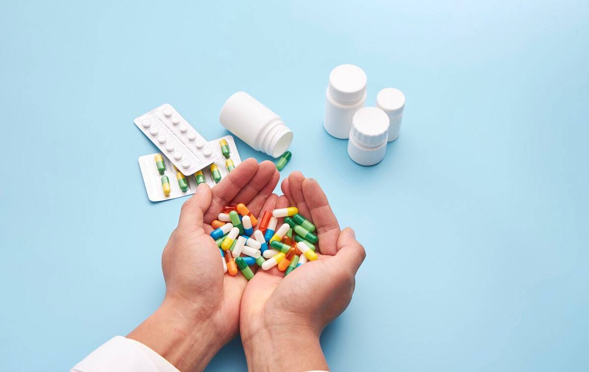 严重|阿托伐他汀，在使用时要注意什么，什么情况需要更换药物？