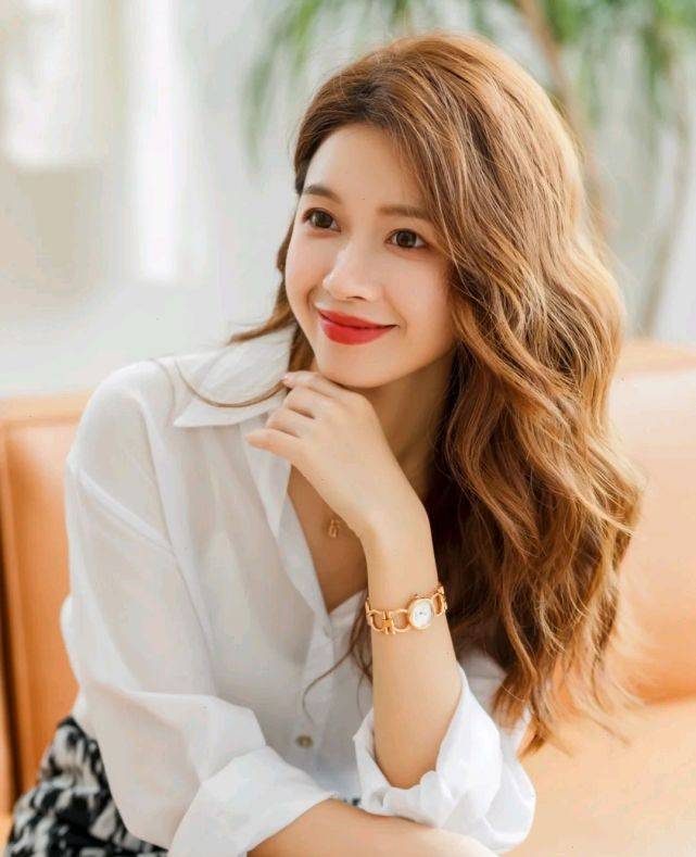 服装|想要成为精致的女人，就不要胡乱穿搭，穿对了会美得很高级