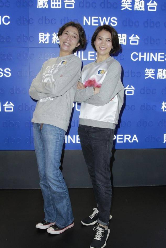 风姿 长相和身材哪个重要，袁咏仪吴绮莉同穿休闲装，展现中年女性风姿