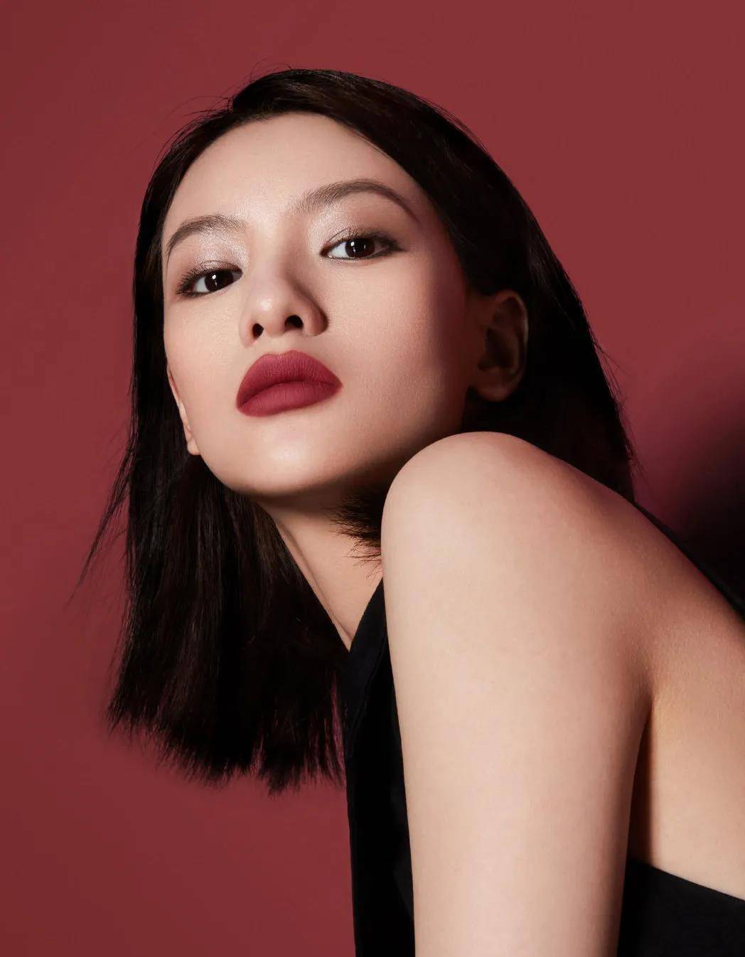 标准2021美女标准又变了，厚唇大嘴也能美出天际，真是太赞了
