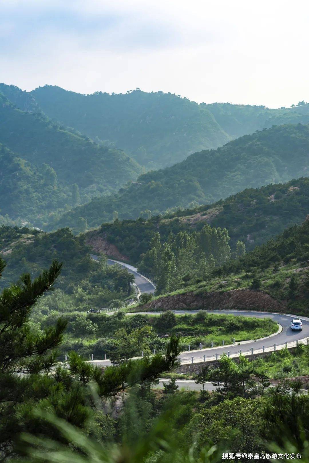 新闻网|秦皇岛这条绝美公路藏不住了，一路好风光~