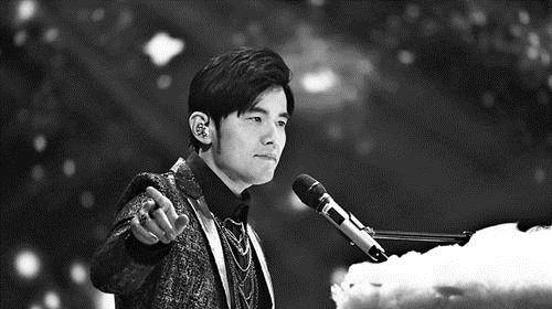 亚洲|《亚洲超星团》真能吹，拟邀易烊千玺Lisa为导师，网友：口气太大