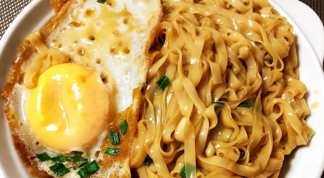 人体|3个“早餐误区”你踩坑了吗?如果天天吃,热量高易发胖,别不懂