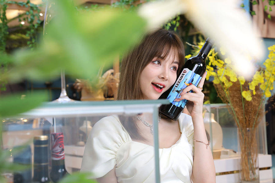 什么|文艺女酒客爱什么酒?这款酒的格调你绝对喜欢!