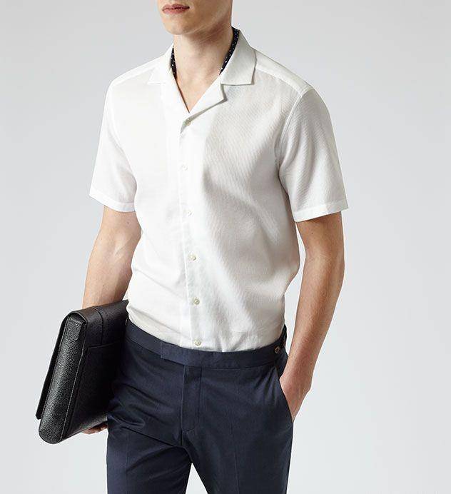 公众 穿短袖衬衫都是油腻大叔、乡村Tony？型男也穿，但款式跟你不一样