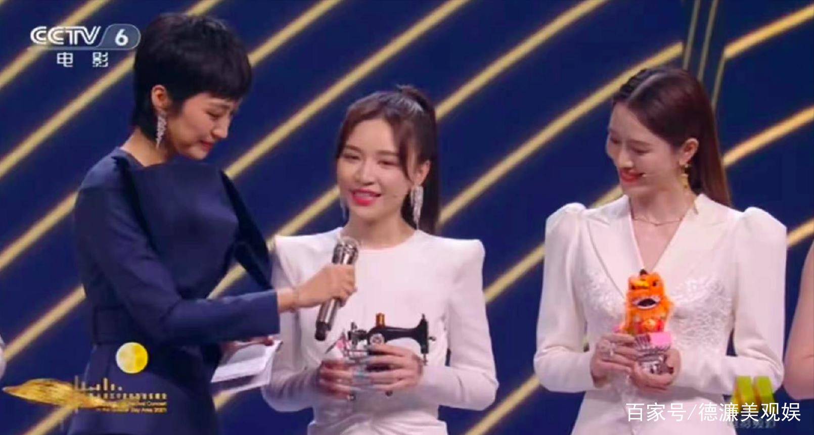 胡杏儿 大湾区中秋晚会：温碧霞露肩妩媚，赵丽颖又仙又欲，舒淇惊艳全场