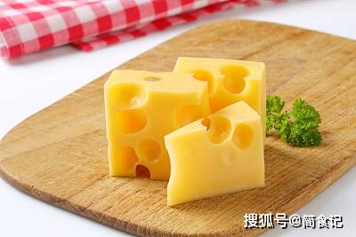 适合宝宝吃的奶酪种类 5c6a6b13e2554d749f4c78914ae3440e.jpeg