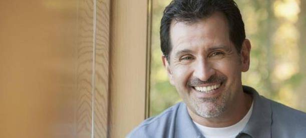 肾脏|肾不好多喝水,水能清毒素?医生:只会让肾脏负担更加重!