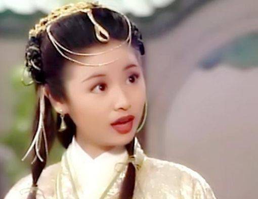 贾静雯 美人一袭黄衣,本以为赵丽颖、林心如够美,看到贾静雯:惊为天人