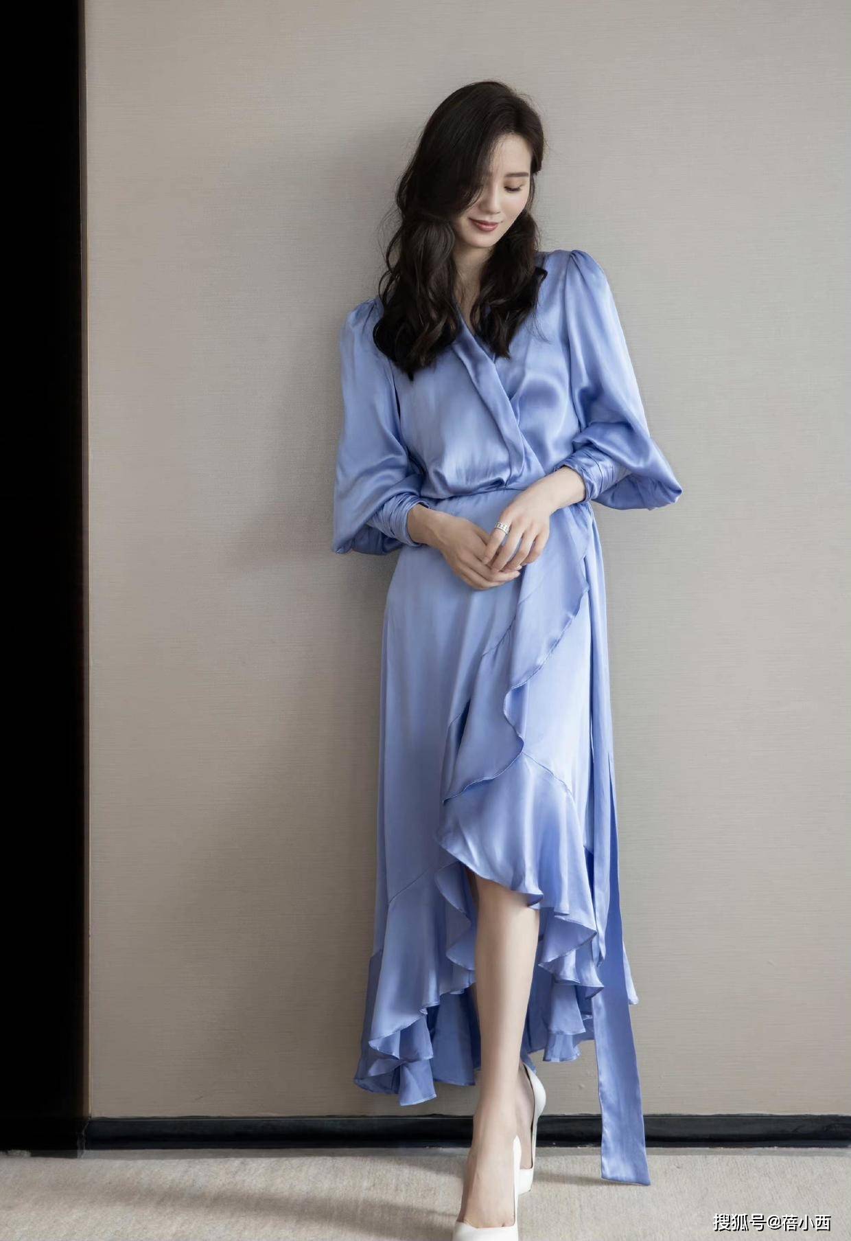 灯笼 有一种高级感叫刘诗诗穿真丝连衣裙，明明很简单，她却穿出国际范