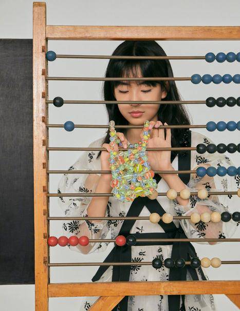 佟知霏 佟大为13岁大女儿写真曝光！长发飘飘笑容清纯，被赞是日系美少女