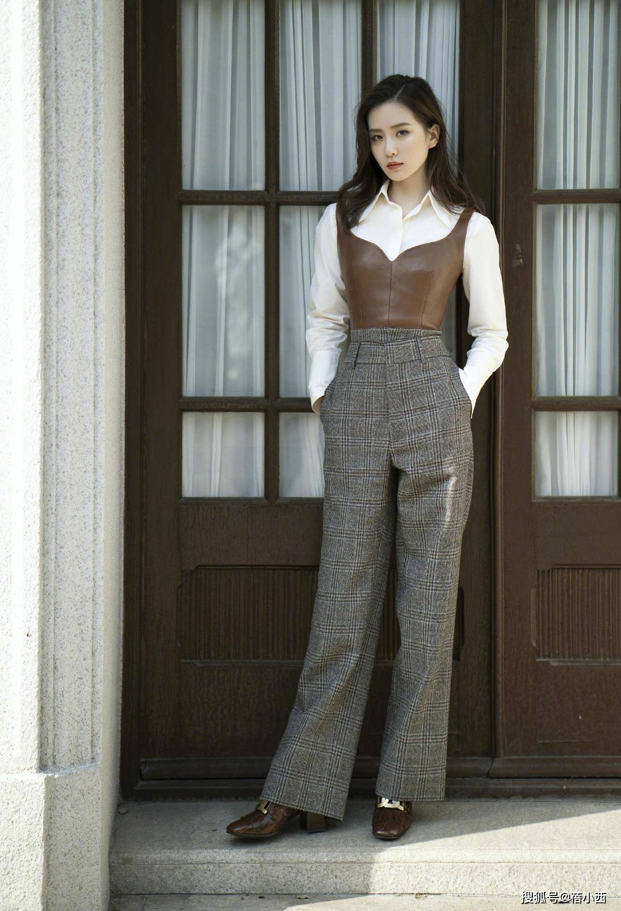 灯笼 有一种高级感叫刘诗诗穿真丝连衣裙，明明很简单，她却穿出国际范