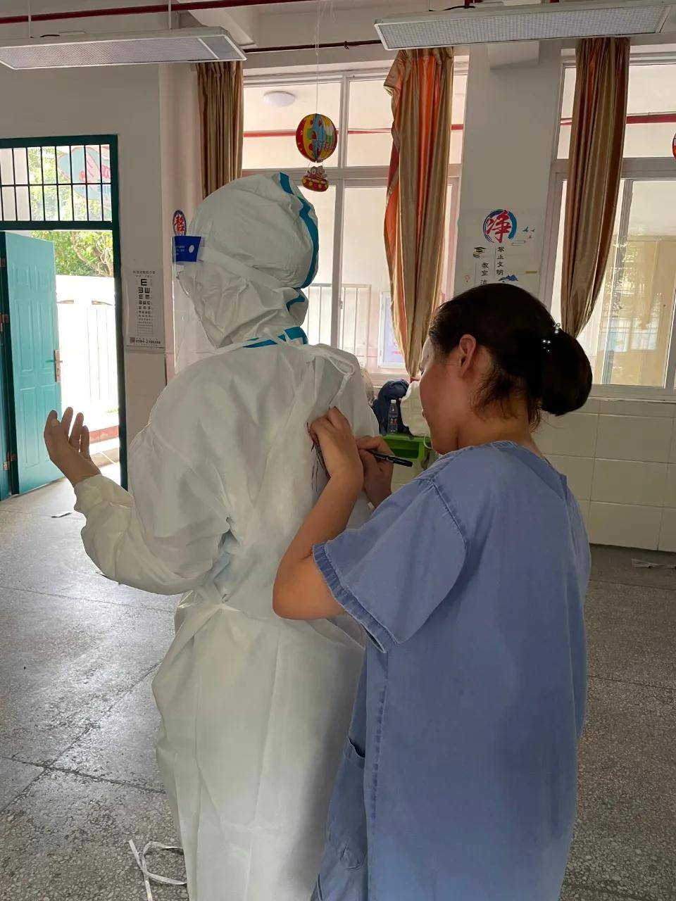 样子|同心战疫！你们拼尽全力的样子真美！