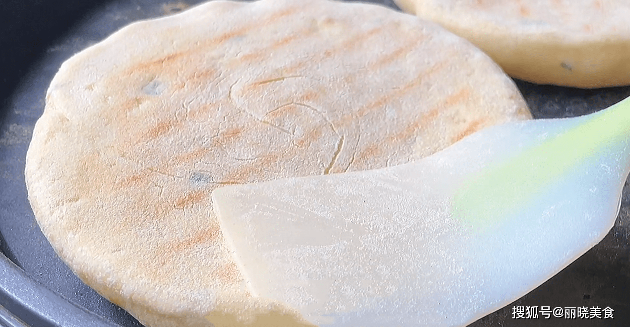 葱花|早餐不用买,简单一做2天不起早,比油条包子还香,孩子点名要吃