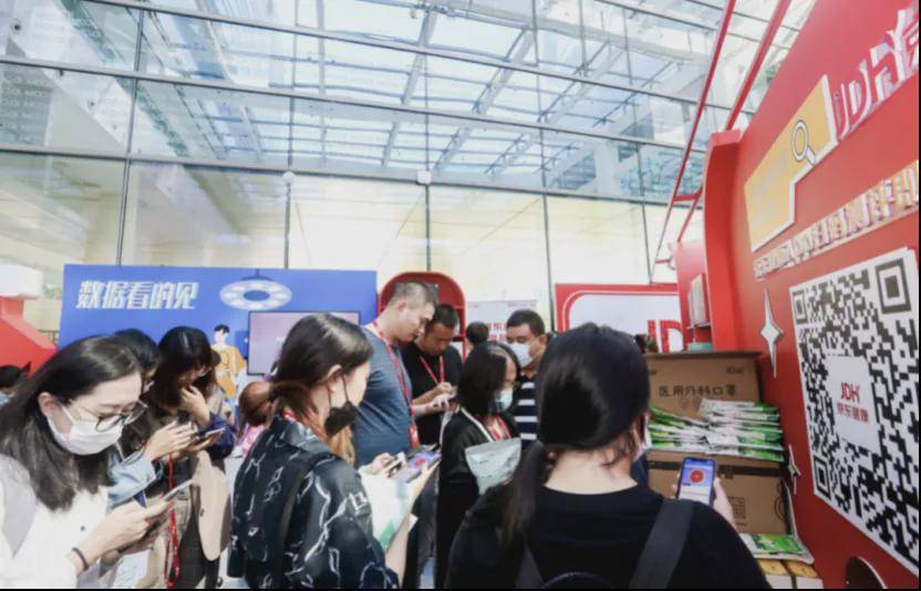 头发|每天掉发超过50根，就有秃头危险！