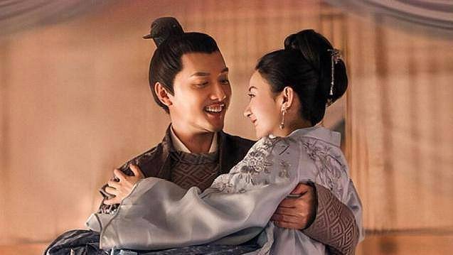 因为|《知否，知否，应是绿肥红瘦》为什么后来明兰可以活的像个太阳？