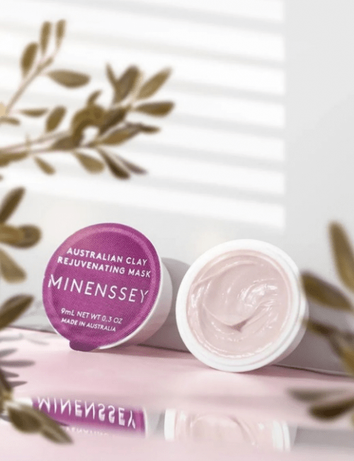 植物抗颈纹面膜有用吗 MINENSSEY蔓索粉泥根源抗击衰老 抚平颈纹这样做