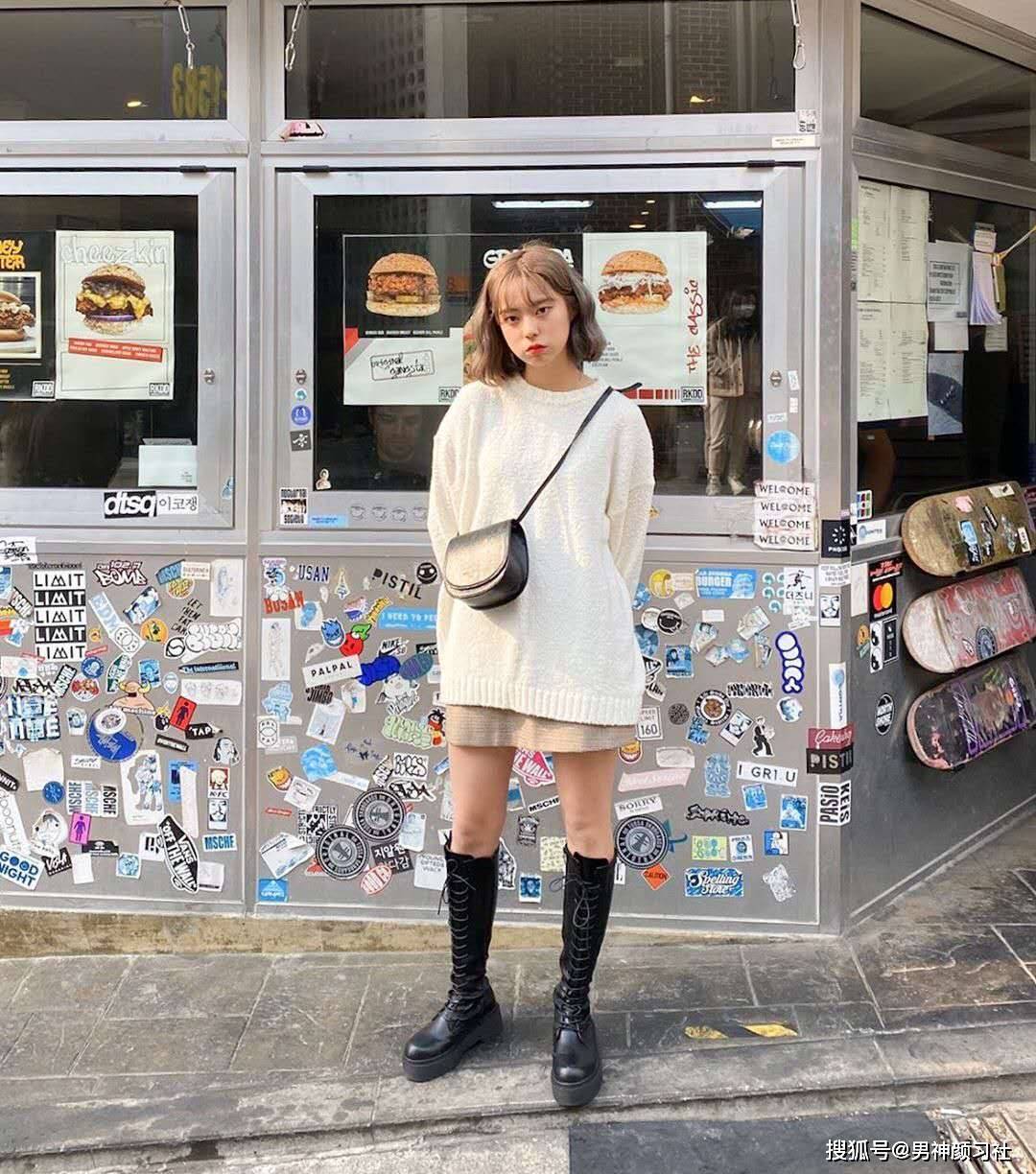 格裙 小仙女们国庆节穿成这样就敢出游啦？“壁咚装”你们懂吗？