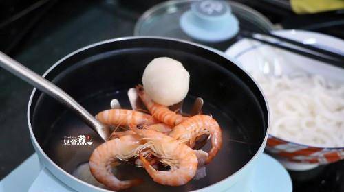 面的|用半个小时,做出最好吃最营养的早餐,一份煎蛋一碗面,真满足