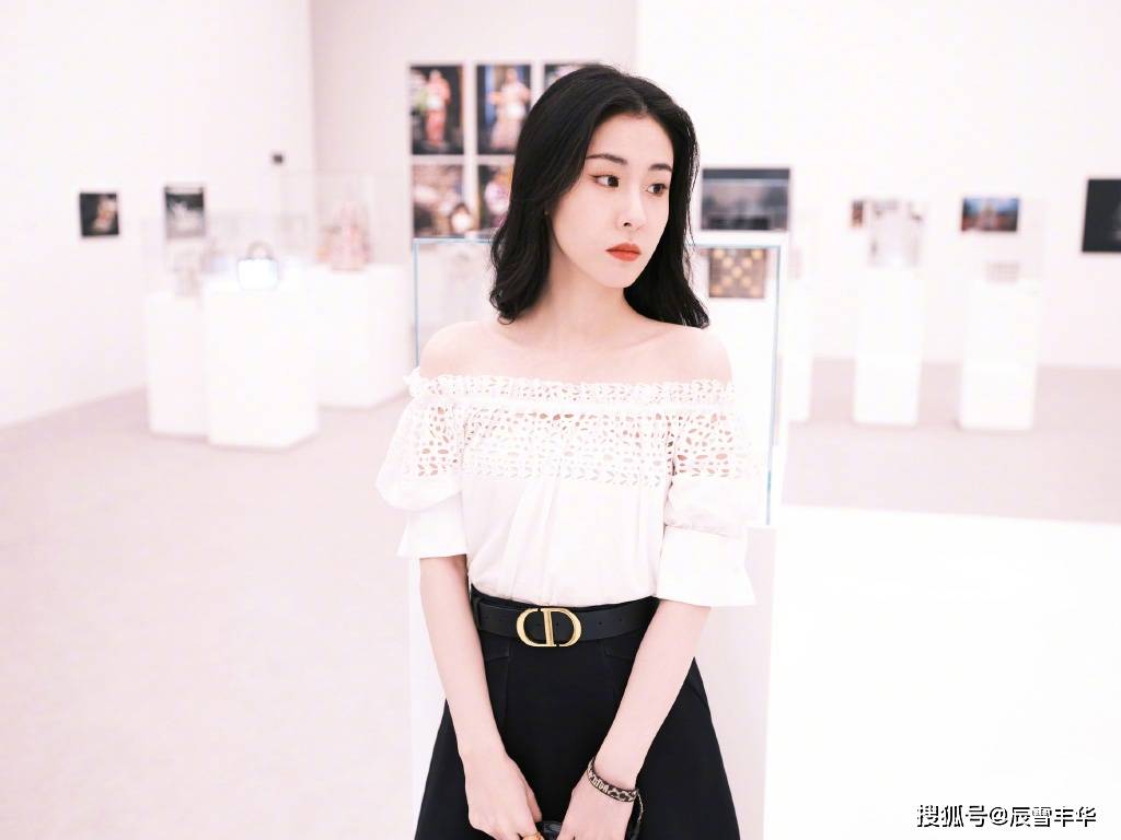 身材 30岁女性不妨尝试“轻熟风”长裙穿搭，减龄又显优雅气质，很时髦