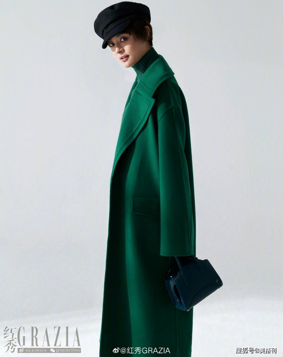 毛衣 孙俪五官变凶了？最新大片短发出镜，网友：短发配五官没有违和感