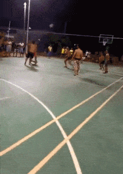 搞笑GIF：丟人丟大了 恨不得趕緊找個地縫鑽進去 搞笑整蠱 第1张