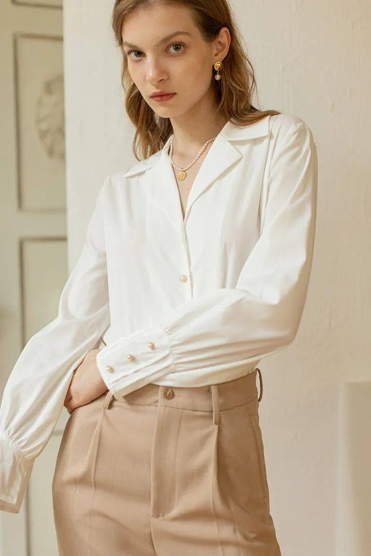 设计 秋天外套里面穿什么?这4种经典内搭让你一直美下去！