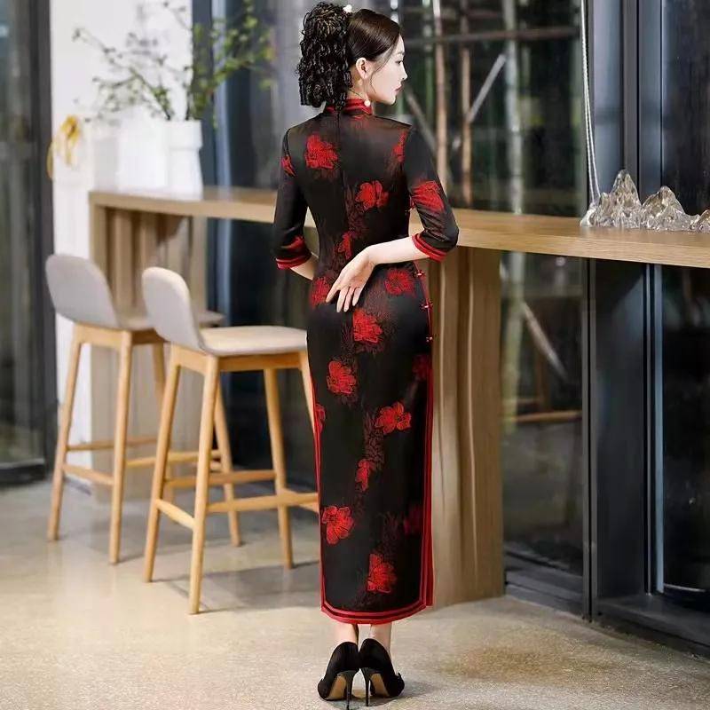 双合 现代改良长款旗袍,只看那茵茵霞霞的缤纷色彩,怎能叫人不留恋!