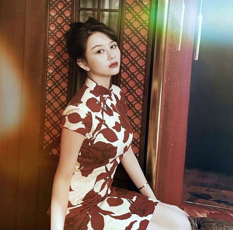 林恺铃 星二代比美！邱淑贞女儿似妈翻版，任晴佳气质佳，林恺铃衣品好