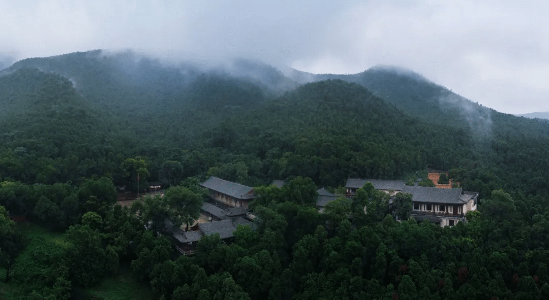 胜景|雨季的济南有多美？这几处雨中撩人胜景恰似“烟雨江南”！