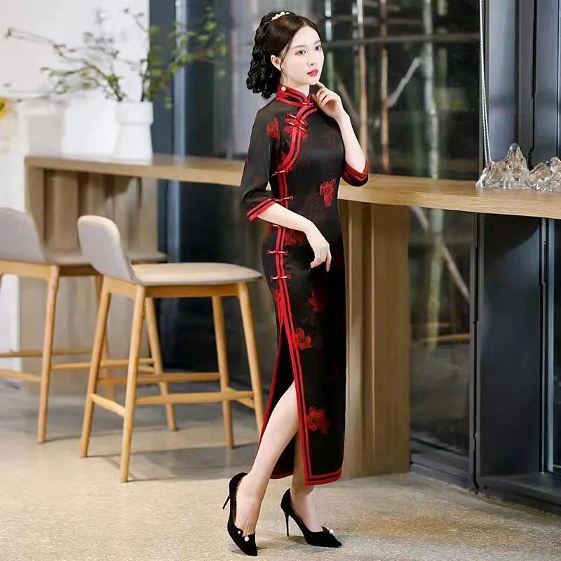 双合 现代改良长款旗袍,只看那茵茵霞霞的缤纷色彩,怎能叫人不留恋!