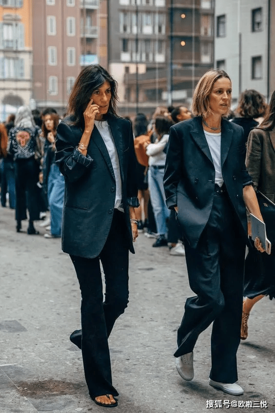 黑色 悦穿搭：全身黑色搭配，照样美又气质