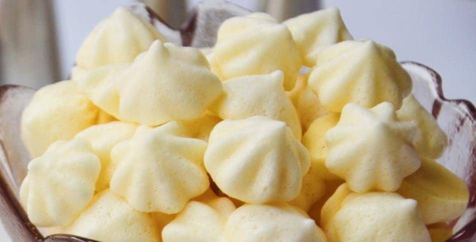 做法|2个蛋清,1盒酸奶,教你做好吃的零食,咬一口嘎嘣脆,入口即化