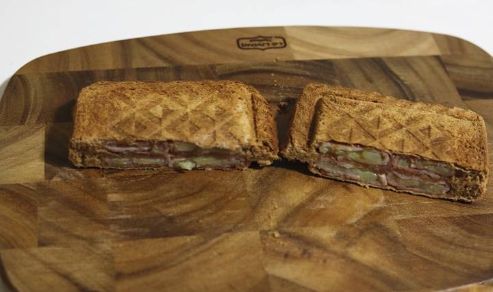 因为|叫醒女儿的不是闹钟，而是心心念的三明治早餐，咬一口满嘴幸福感