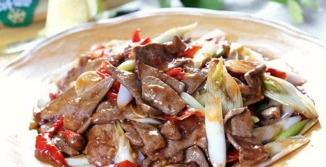 素酥肉汤的家常做法 d7445d41b02f4209ba853431a562930a.jpeg