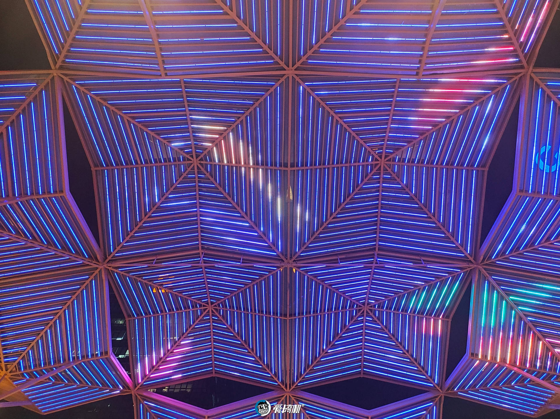 nit|小米Civi评测：我差点就恋爱了