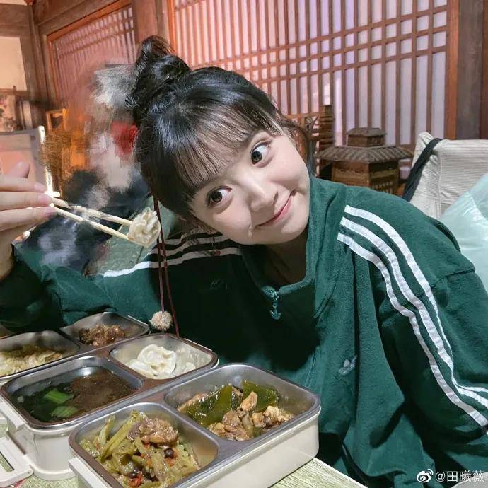 网友95花撕资源撕到两败俱伤，还被群嘲菜鸟互啄，这就是营销咖的下场？