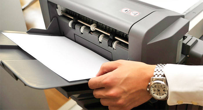 卡纸,是使用打印机时经常会出现的状况