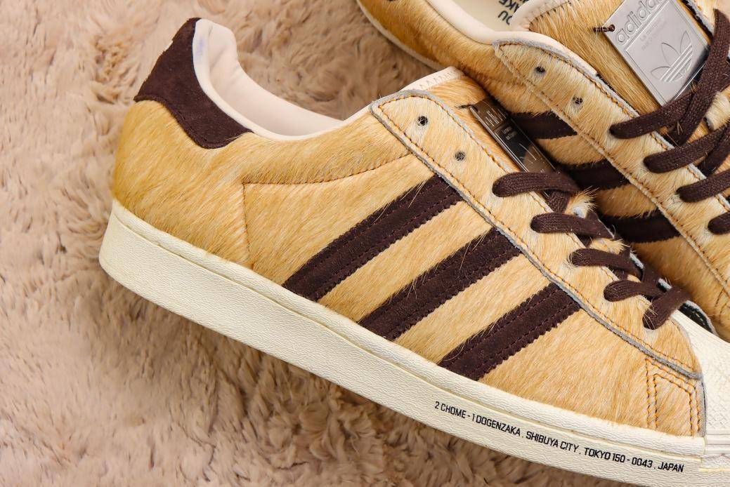 革新 与传承中革新，与经典中突破，阿迪达斯SUPERSTAR atmos HACHIKO鞋款再续传奇