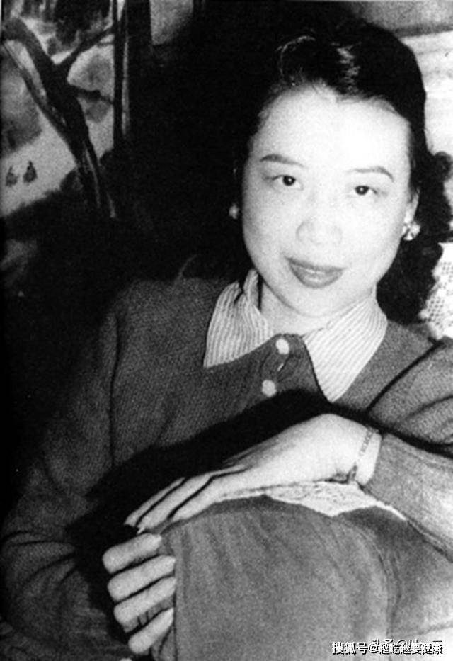 原创作家巴金有多爱他的妻子巴金临死之前的遗言让人潸然泪下