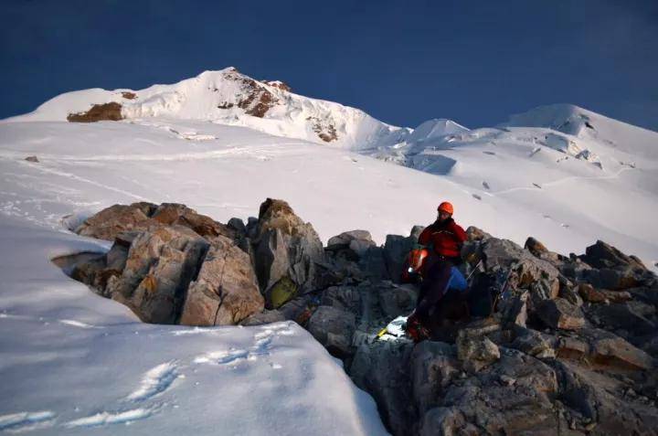 玻利维亚这处雪山，高度很“吉利”，随手拍张照，都能当壁纸！