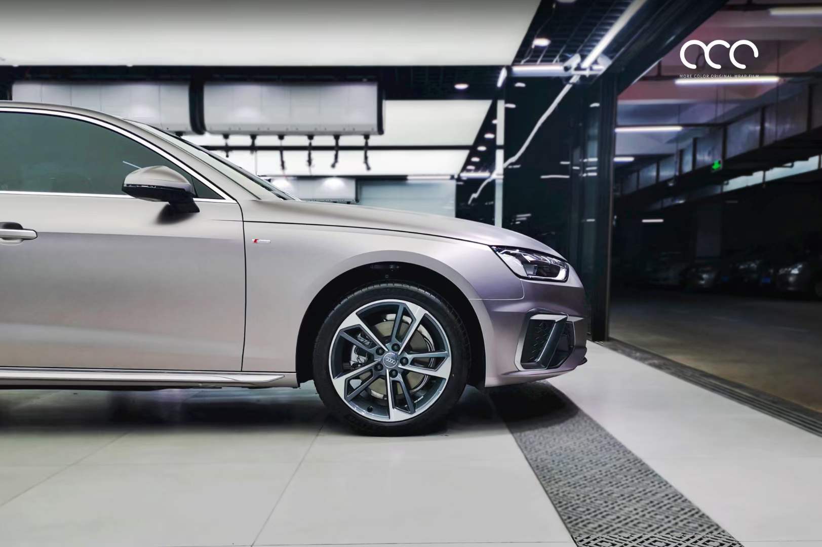 奥迪贴膜漫彩改色膜电光金属战斗灰