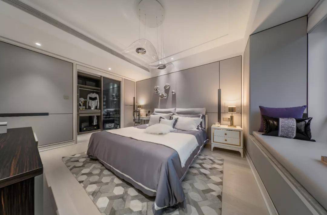 西派金沙建面约177㎡户型样板间,实拍图双套房设计,更符合现代居家