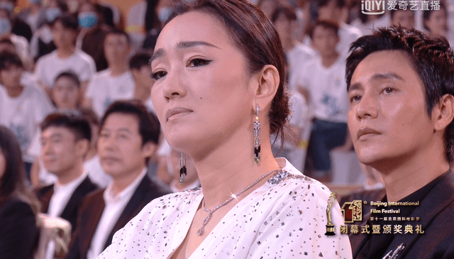 北影节闭幕看点巩俐罕见甜笑葛优陈道明说相声姜文绝了
