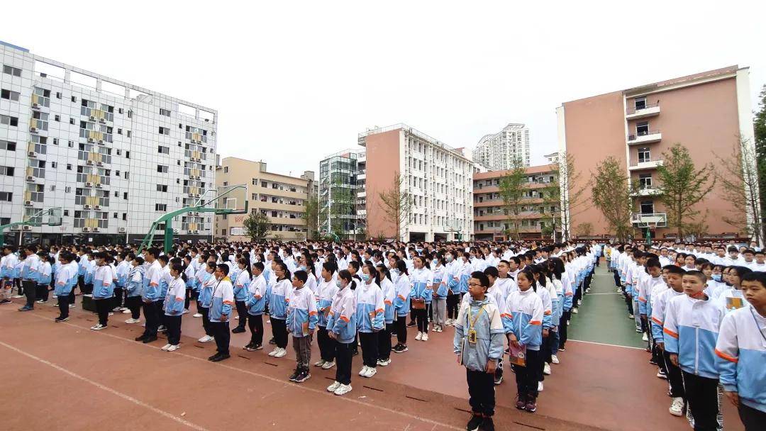 绵阳第一中学再次荣获市普通高中学校特色及亮点工作展评全市第二名