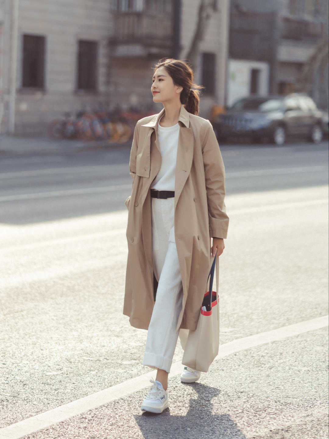 小个子 今年秋天，会穿搭的女生少不了这些单品，时髦精致又百搭