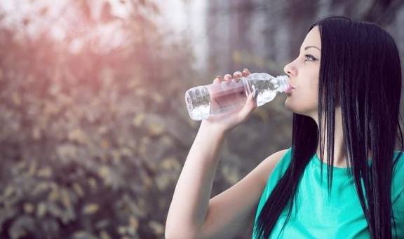 头皮|早晨起床后，爱做这些事，或能“增寿”，若你都喜欢，真是恭喜了