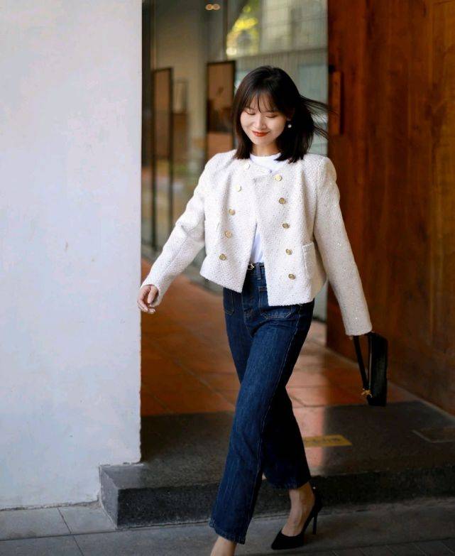 设计 秋季穿搭需要一件合适的外套，只要穿对了，高级感满满