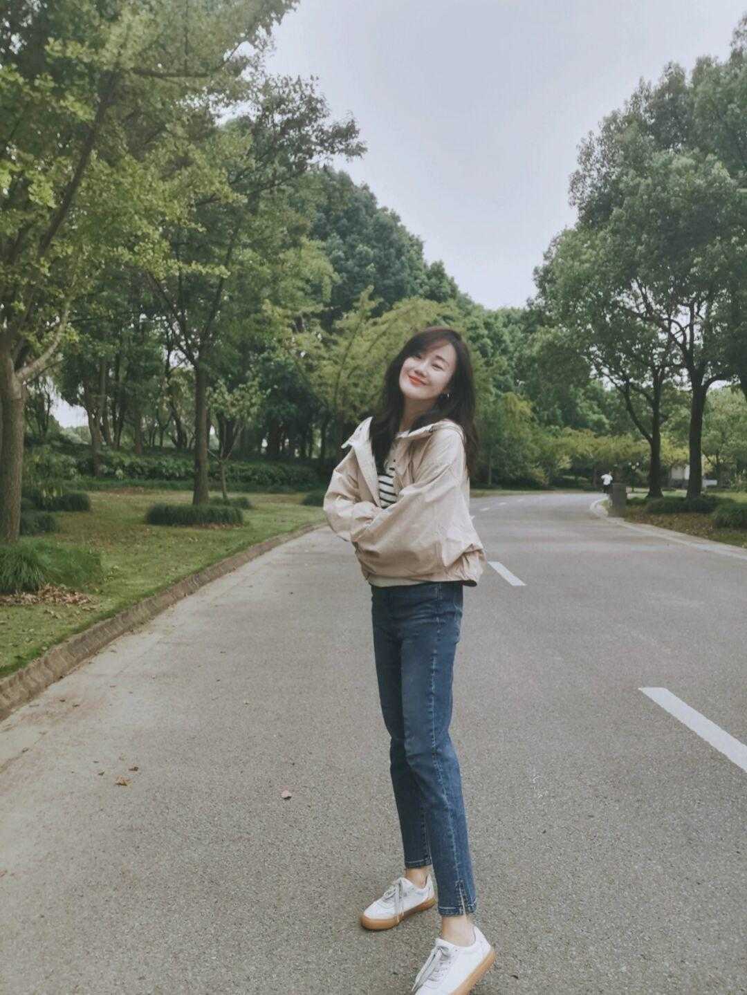 女生 身高不占优势的女生,应该怎样穿搭才会更气质一点呢?